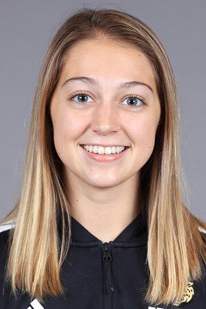 Lauren Thompson head shot